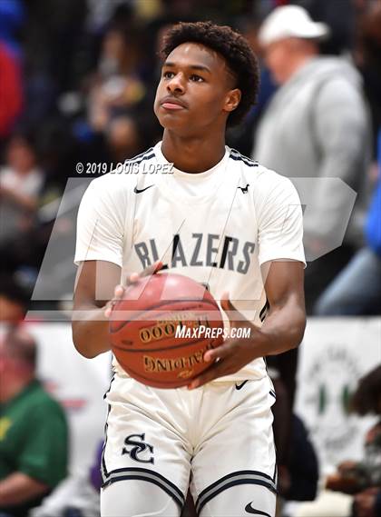 Thumbnail 3 in Sierra Canyon vs. Birmingham (The Classic at Damien) photogallery.