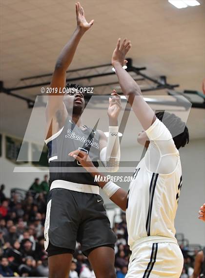 Thumbnail 1 in Sierra Canyon vs. Birmingham (The Classic at Damien) photogallery.