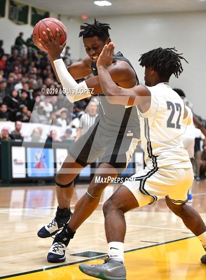 Thumbnail 1 in Sierra Canyon vs. Birmingham (The Classic at Damien) photogallery.