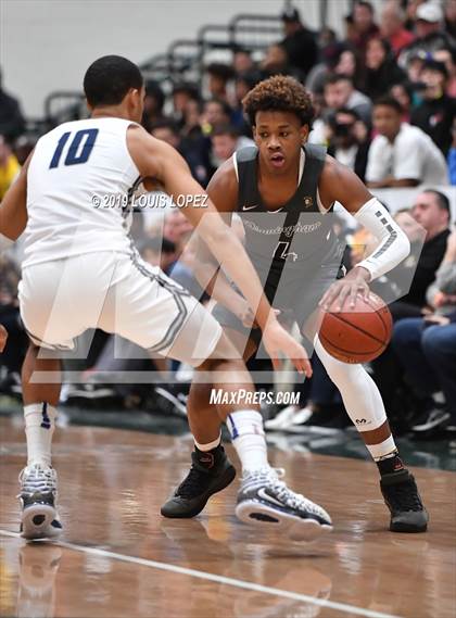 Thumbnail 3 in Sierra Canyon vs. Birmingham (The Classic at Damien) photogallery.