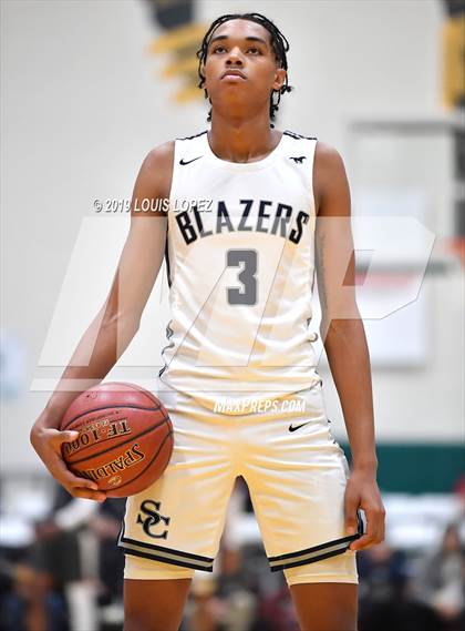 Thumbnail 2 in Sierra Canyon vs. Birmingham (The Classic at Damien) photogallery.