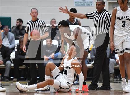 Thumbnail 3 in Sierra Canyon vs. Birmingham (The Classic at Damien) photogallery.