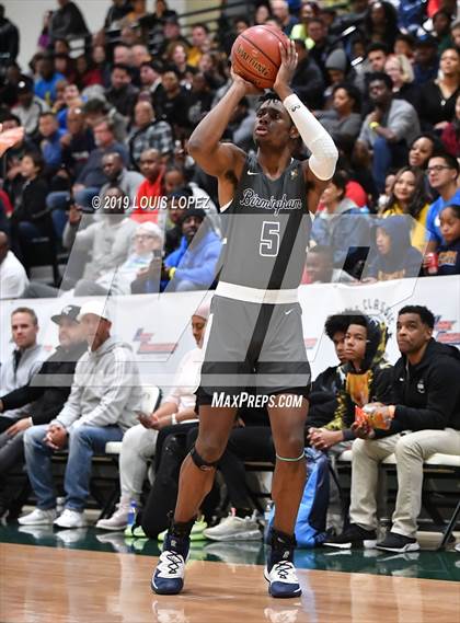 Thumbnail 2 in Sierra Canyon vs. Birmingham (The Classic at Damien) photogallery.