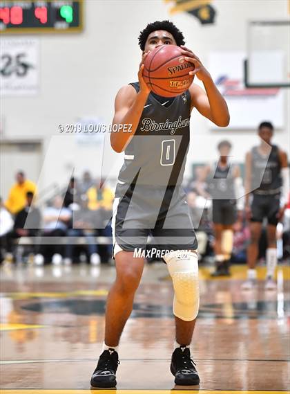 Thumbnail 1 in Sierra Canyon vs. Birmingham (The Classic at Damien) photogallery.