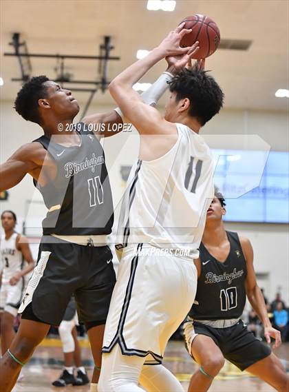 Thumbnail 1 in Sierra Canyon vs. Birmingham (The Classic at Damien) photogallery.