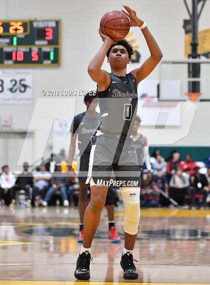 Thumbnail 3 in Sierra Canyon vs. Birmingham (The Classic at Damien) photogallery.