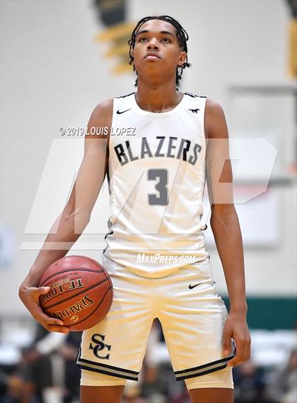Thumbnail 3 in Sierra Canyon vs. Birmingham (The Classic at Damien) photogallery.