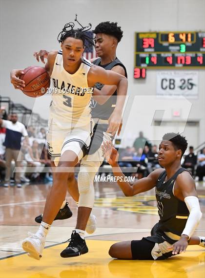 Thumbnail 1 in Sierra Canyon vs. Birmingham (The Classic at Damien) photogallery.