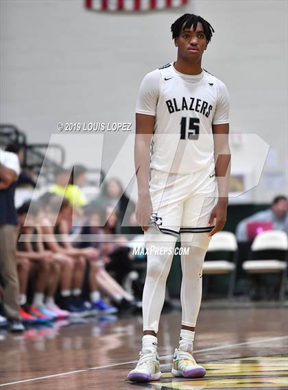 Thumbnail 2 in Sierra Canyon vs. Birmingham (The Classic at Damien) photogallery.