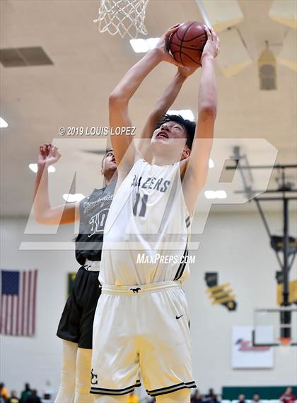 Thumbnail 2 in Sierra Canyon vs. Birmingham (The Classic at Damien) photogallery.