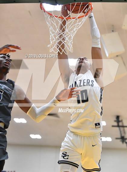 Thumbnail 1 in Sierra Canyon vs. Birmingham (The Classic at Damien) photogallery.