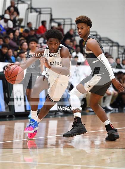Thumbnail 2 in Sierra Canyon vs. Birmingham (The Classic at Damien) photogallery.
