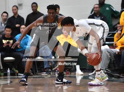Thumbnail 2 in Sierra Canyon vs. Birmingham (The Classic at Damien) photogallery.