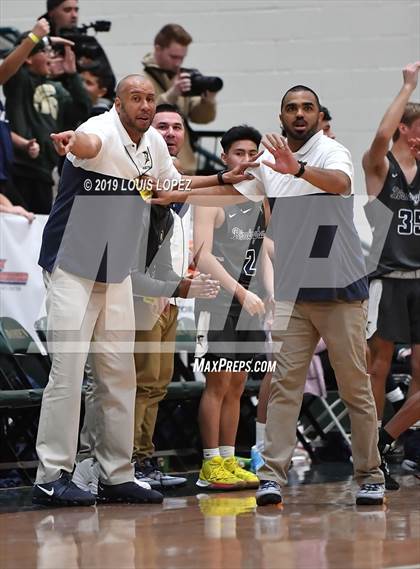 Thumbnail 2 in Sierra Canyon vs. Birmingham (The Classic at Damien) photogallery.
