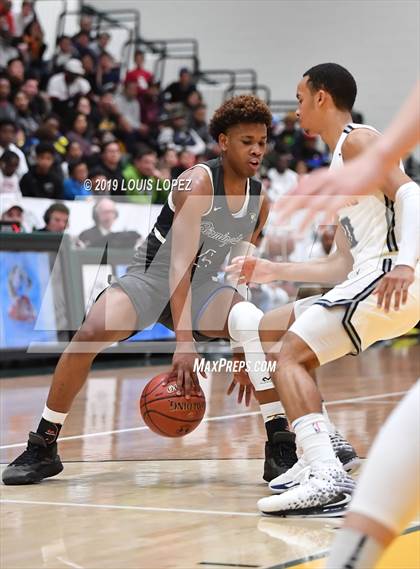 Thumbnail 1 in Sierra Canyon vs. Birmingham (The Classic at Damien) photogallery.