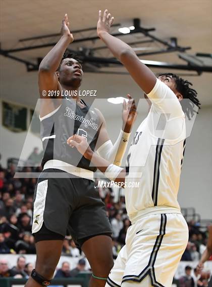 Thumbnail 2 in Sierra Canyon vs. Birmingham (The Classic at Damien) photogallery.