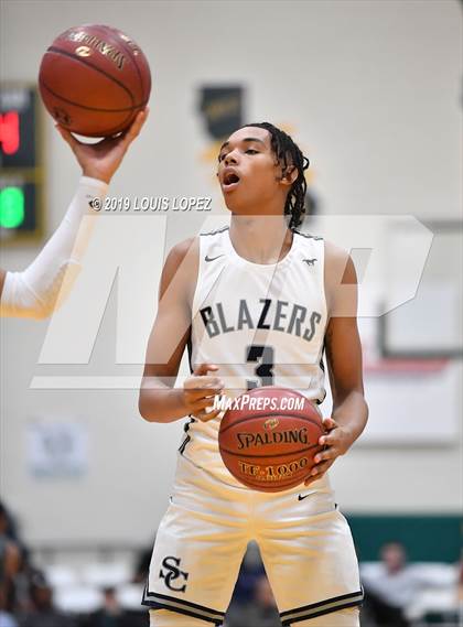 Thumbnail 3 in Sierra Canyon vs. Birmingham (The Classic at Damien) photogallery.
