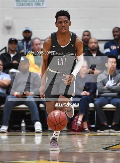 Thumbnail 3 in Sierra Canyon vs. Birmingham (The Classic at Damien) photogallery.
