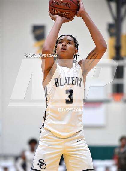 Thumbnail 1 in Sierra Canyon vs. Birmingham (The Classic at Damien) photogallery.