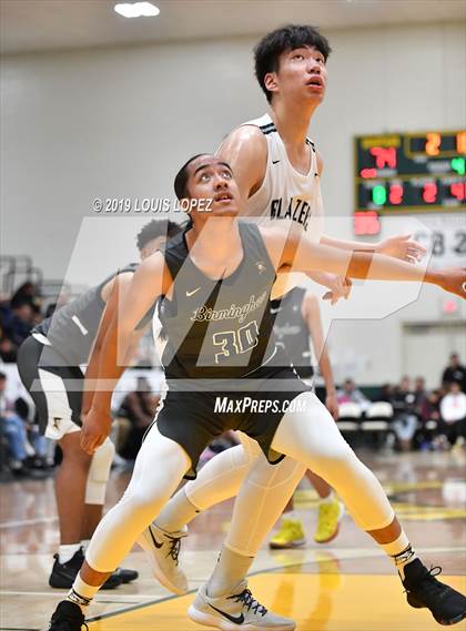 Thumbnail 1 in Sierra Canyon vs. Birmingham (The Classic at Damien) photogallery.