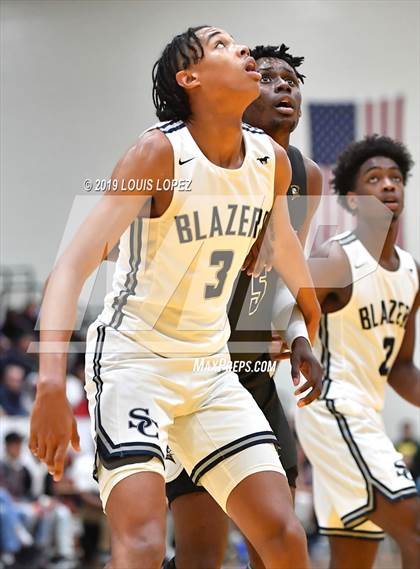 Thumbnail 1 in Sierra Canyon vs. Birmingham (The Classic at Damien) photogallery.