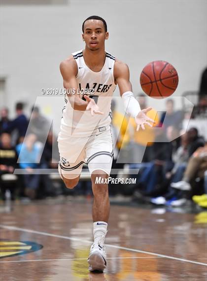 Thumbnail 2 in Sierra Canyon vs. Birmingham (The Classic at Damien) photogallery.