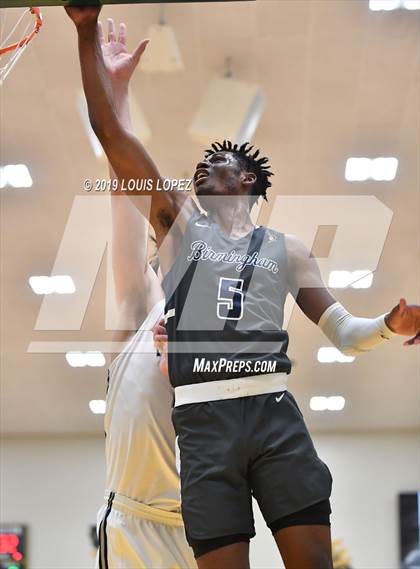 Thumbnail 1 in Sierra Canyon vs. Birmingham (The Classic at Damien) photogallery.