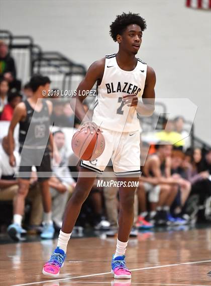 Thumbnail 1 in Sierra Canyon vs. Birmingham (The Classic at Damien) photogallery.