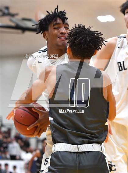 Thumbnail 1 in Sierra Canyon vs. Birmingham (The Classic at Damien) photogallery.