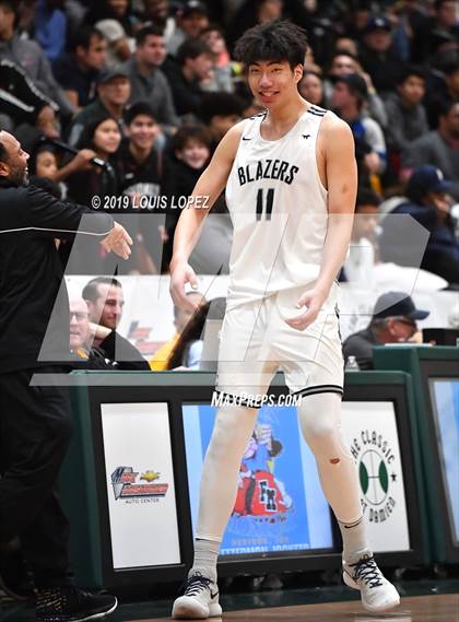 Thumbnail 1 in Sierra Canyon vs. Birmingham (The Classic at Damien) photogallery.