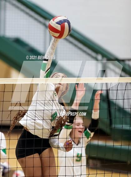 Thumbnail 3 in St. Pius X Catholic vs McIntosh (GHSA 5A Round 3 Playoff)  photogallery.