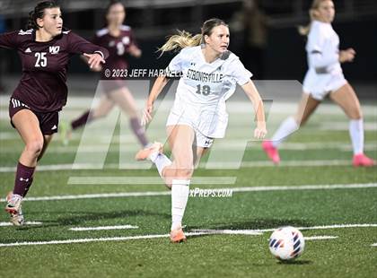 Thumbnail 2 in Strongsville vs. Walsh Jesuit (OHSAA D1 State Semifinal) photogallery.
