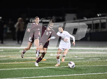 Thumbnail 2 in Strongsville vs. Walsh Jesuit (OHSAA D1 State Semifinal) photogallery.