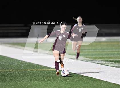 Thumbnail 1 in Strongsville vs. Walsh Jesuit (OHSAA D1 State Semifinal) photogallery.
