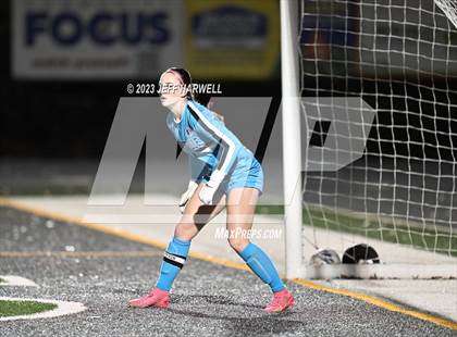 Thumbnail 2 in Strongsville vs. Walsh Jesuit (OHSAA D1 State Semifinal) photogallery.