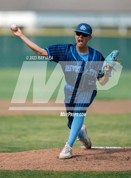 Thumbnail 1 in River City @ Elk Grove (CIF SJS D1 Playoff) photogallery.