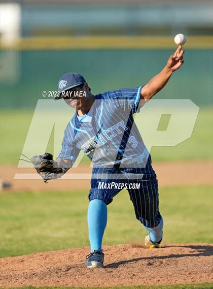 Thumbnail 3 in River City @ Elk Grove (CIF SJS D1 Playoff) photogallery.