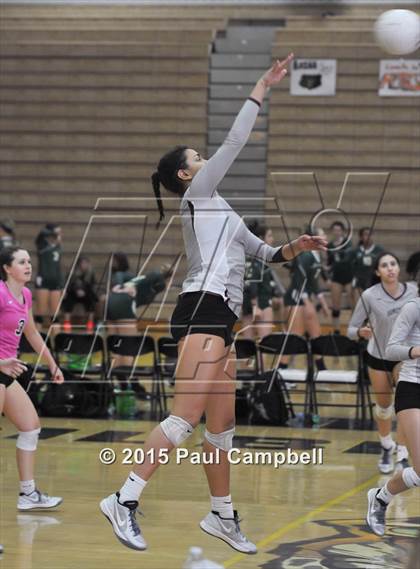 Thumbnail 2 in Corona del Sol vs Hamilton (Gilbert Invitational) photogallery.