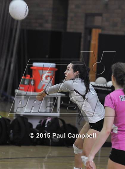 Thumbnail 2 in Corona del Sol vs Hamilton (Gilbert Invitational) photogallery.