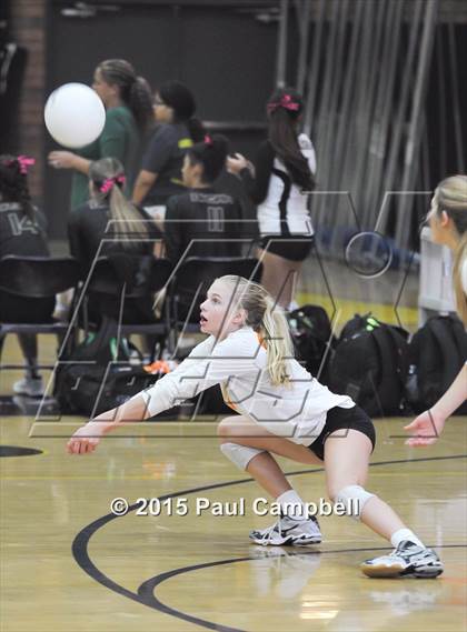 Thumbnail 3 in Corona del Sol vs Hamilton (Gilbert Invitational) photogallery.