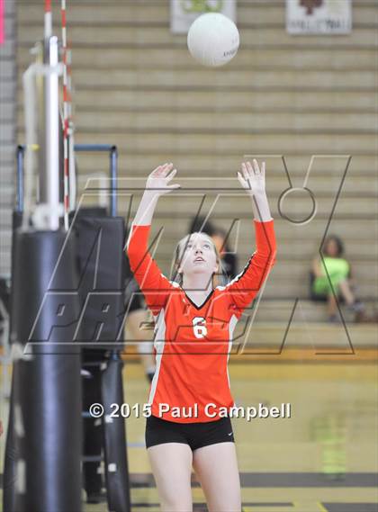Thumbnail 2 in Corona del Sol vs Hamilton (Gilbert Invitational) photogallery.