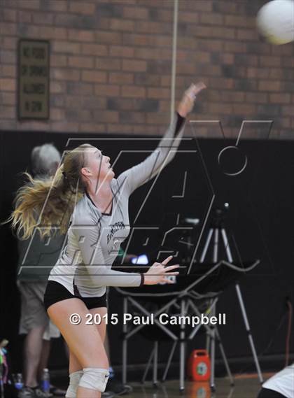 Thumbnail 3 in Corona del Sol vs Hamilton (Gilbert Invitational) photogallery.