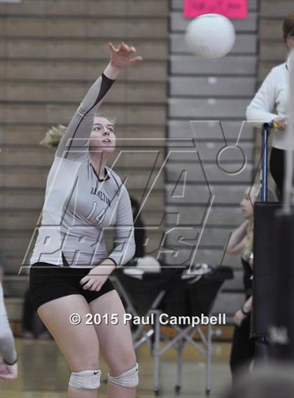 Thumbnail 3 in Corona del Sol vs Hamilton (Gilbert Invitational) photogallery.
