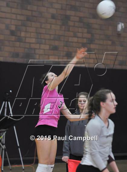 Thumbnail 2 in Corona del Sol vs Hamilton (Gilbert Invitational) photogallery.