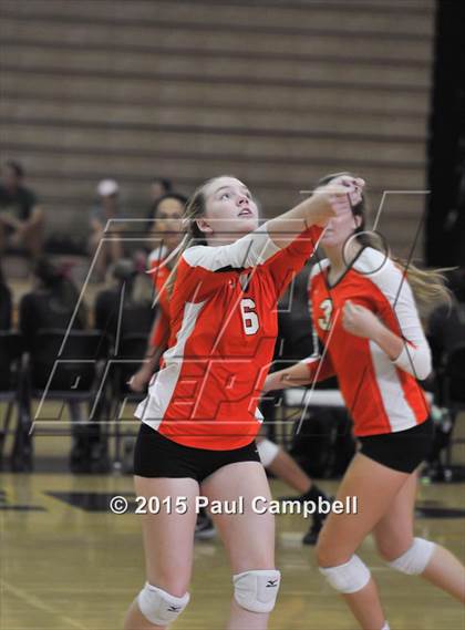 Thumbnail 2 in Corona del Sol vs Hamilton (Gilbert Invitational) photogallery.