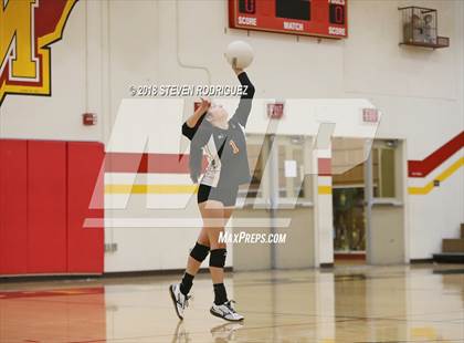 Thumbnail 1 in Oakdale vs. Sierra photogallery.
