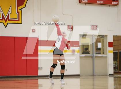 Thumbnail 3 in Oakdale vs. Sierra photogallery.