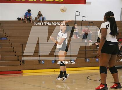 Thumbnail 1 in Oakdale vs. Sierra photogallery.
