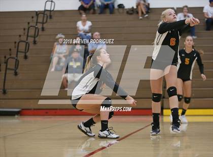 Thumbnail 3 in Oakdale vs. Sierra photogallery.