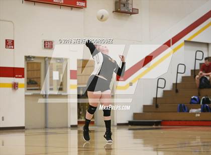Thumbnail 2 in Oakdale vs. Sierra photogallery.